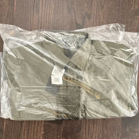 Nike Men's ESC Woven Shirt in Green, Size XXL